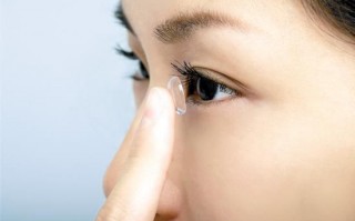 戴隐形眼镜怎么护理眼，戴隐形眼镜怎么护理眼睛