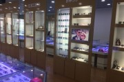 隐形眼镜什么眼镜店好，隐形眼镜什么眼镜店好用