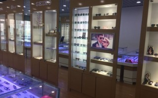 隐形眼镜什么眼镜店好，隐形眼镜什么眼镜店好用